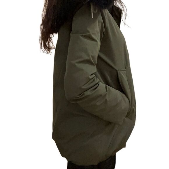 Moncler down Jacket with fur trim collar size XS - Picture 4 of 10